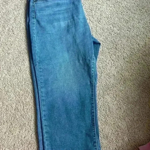 Levis 501's Wedgie Straight Denim Jeans Women's Plus Size 24W NWT - Picture 3 of 6